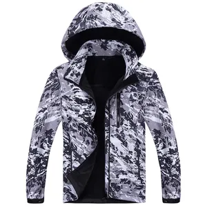 Новая камуфляжная водонепроницаемая куртка с мягкой оболочкой, застежка-молния, съемный капюшон внутри, подкладка из полиэстера, Высококачественная зимняя куртка
