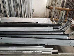 Portes sectionnelles pliantes commerciales économiques, porte de <span class=keywords><strong>garage</strong></span> coulissante automatique à ouverture verticale, porte à volets en acier isolé - Product Image 4