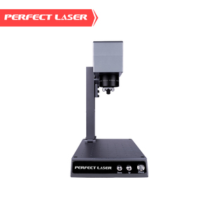 Machine de marquage laser par impulsions 1064nm avec lentille de champ en quartz industrielle, idéale pour le <span class=keywords><strong>code</strong></span> QR, le <span class=keywords><strong>code</strong></span>-barres et le numéro de série - Product Image 1
