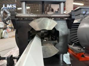 Color Acero Techo Lluvia Run Away Drip Edge Roll Ex Fabricación Maquinaria Downspout <span class=keywords><strong>Gutter</strong></span> Forming Water <span class=keywords><strong>Gutter</strong></span> Channel Tile Gear - Product Image 5