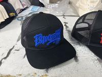 Casquette de camionneur unisexe personnalisée à 7 panneaux en daim, denim, toile et peluche, avec logo brodé ou patch tissé, maille et fermeture snapback, haute qualité
