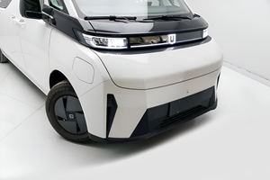 2025 Ge ely Farizon Super Van Electric Car Four-Wheel - Product Image 3