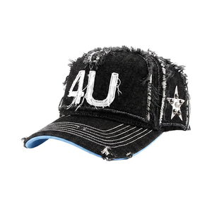Gorra de Béisbol Negra Ajustable Estilo Urbano Unisex con Logo 4U y Estrella de Diamantes de Imitación, Diseño Desgastado - Product Image 4
