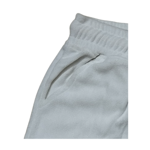 Short de détente en tissu éponge pour garçon avec taille élastique et cordon de serrage – Blanc arctique - Product Image 3