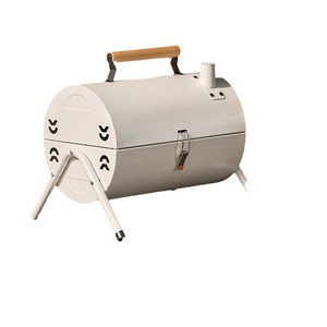 Parrilla Portátil de Carbón de Doble Cara con Función de Ahumador para Uso en Exteriores y Camping - Product Image 5