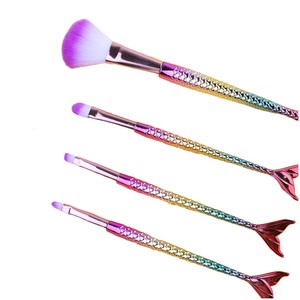 Produits de maquillage <span class=keywords><strong>tendance</strong></span> <span class=keywords><strong>2023</strong></span> nouveautés mini voyage 4 pièces pinceaux de maquillage sirène ensemble de pinceaux cosmétiques queue de poisson - Product Image 2