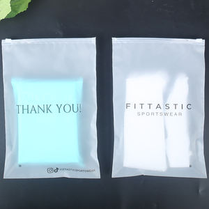 Vente en gros d'emballages personnalisés, poly sacs de remerciement pour emballage de chemise avec logo imprimé et fermeture à glissière auto-scellante pour vêtements - Product Image 1