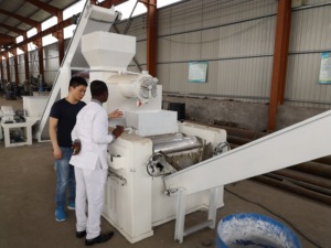 Lavandería comercial Inodoro Jabón sólido Hacer línea completa Buena calidad Línea de producción completa de jabón - Product Image 6