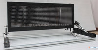 Panneau d'affichage dynamique à messages variables (VMS) LED pliable monté sur véhicule pour travaux routiers