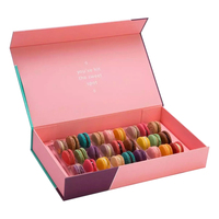 Boîte d'emballage de Macarons alimentaires magnétiques de luxe, emballage en papier, truffe, chocolat, 12 Macarons, avec Inserts en plastique