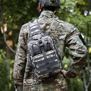 Nouveau sac de sport de plein air à bandoulière, imperméable, résistant à l'usure, sac tactique pour randonnée courte distance, fabriqué en tissu Oxford polyester - Product Image 4