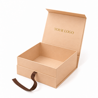 Boîte cadeau magnétique personnalisée en kraft beige avec nœud en ruban gros-grain et logo en feuille d'or, boîte rigide pliable, vente en gros d'usine OEM ODM