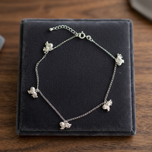 Bracelets pour femmes en or blanc de qualité supérieure, style punk, avec breloques certifiées taille émeraude et diamants, pour chevillères - Bijoux d'anniversaire - Product Image 3