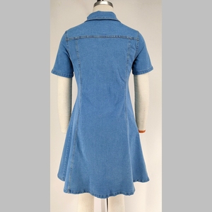 Abito Estivo <span class=keywords><strong>in</strong></span> Denim da <span class=keywords><strong>Donna</strong></span> Channel, Mini <span class=keywords><strong>Vestito</strong></span> con Orlo a Volant, Bottoni, Maniche Corte, Linea ad A <span class=keywords><strong>in</strong></span> Cotone - Product Image 4