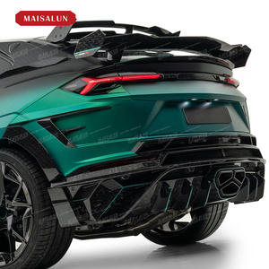 Accessoires de voiture M Style Pare-chocs arrière en fibre de carbone pour <span class=keywords><strong>Lamborghini</strong></span> <span class=keywords><strong>Urus</strong></span> Trois générations Pare-chocs arrière Pièce de voiture - Product Image 6