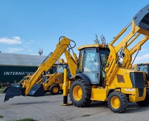 Retroexcavadora 620CH 8T, la más vendida, con fuerza de ruptura de 60 kN, cucharón de carga de 1.0 m³, excavadora de construcción 4x4 - Product Image 4