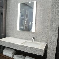Miroir LED anti-buée de qualité supérieure fabriqué en Chine, avec lumière réglable 3 CCT, miroir de salle de bain intelligent avec éclairage