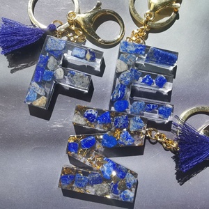 <span class=keywords><strong>Porte</strong></span>-<span class=keywords><strong>clés</strong></span> lettre époxy feuille d'or turquoise <span class=keywords><strong>porte</strong></span>-<span class=keywords><strong>clés</strong></span> lettre initiale avec pompon, <span class=keywords><strong>porte</strong></span>-<span class=keywords><strong>clés</strong></span> cristal fait main résine artisanat bijoux - Product Image 4