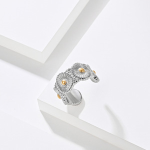 Daisy Pattern <b>Titanium</b> Steel <b>Ring</b> 18K Gold Plated Men's Fashion Jewelry Gift - Product Image 4