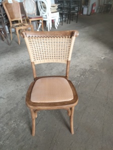 Usine de fabrication de location <span class=keywords><strong>d</strong></span>'événement de mariage salle à manger banquet <span class=keywords><strong>résine</strong></span> canne corde tresse chaise arrière - Product Image 3
