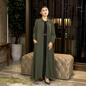 Lussuosa Camicia <span class=keywords><strong>BIA</strong></span> Monogram Caroline con Bottoni Dorati per Uomini Eleganti e Glamour - Product Image 4