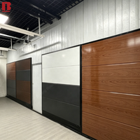 Fournisseur de portes de garage modernes Bolang, porte piétonne personnalisée, fenêtre à lumière naturelle, contrôle par application, approvisionnement stable, garantie après-vente