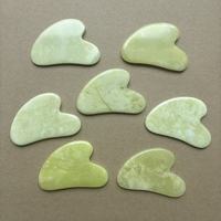 Pierre de Gua Sha en Jade Naturel Chinois en Forme de Cœur, Vente en Gros, Grattoir de Massage Facial Liftant, Soin de la Peau TCM, Anti-Âge, Accessoire pour Salon et Spa