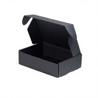 Boîte d'expédition en carton ondulé recyclable blanche 15*15*5cm avec revêtement UV, doublure en éponge et fermeture magnétique pour l'emballage de chaussures et de chaussettes