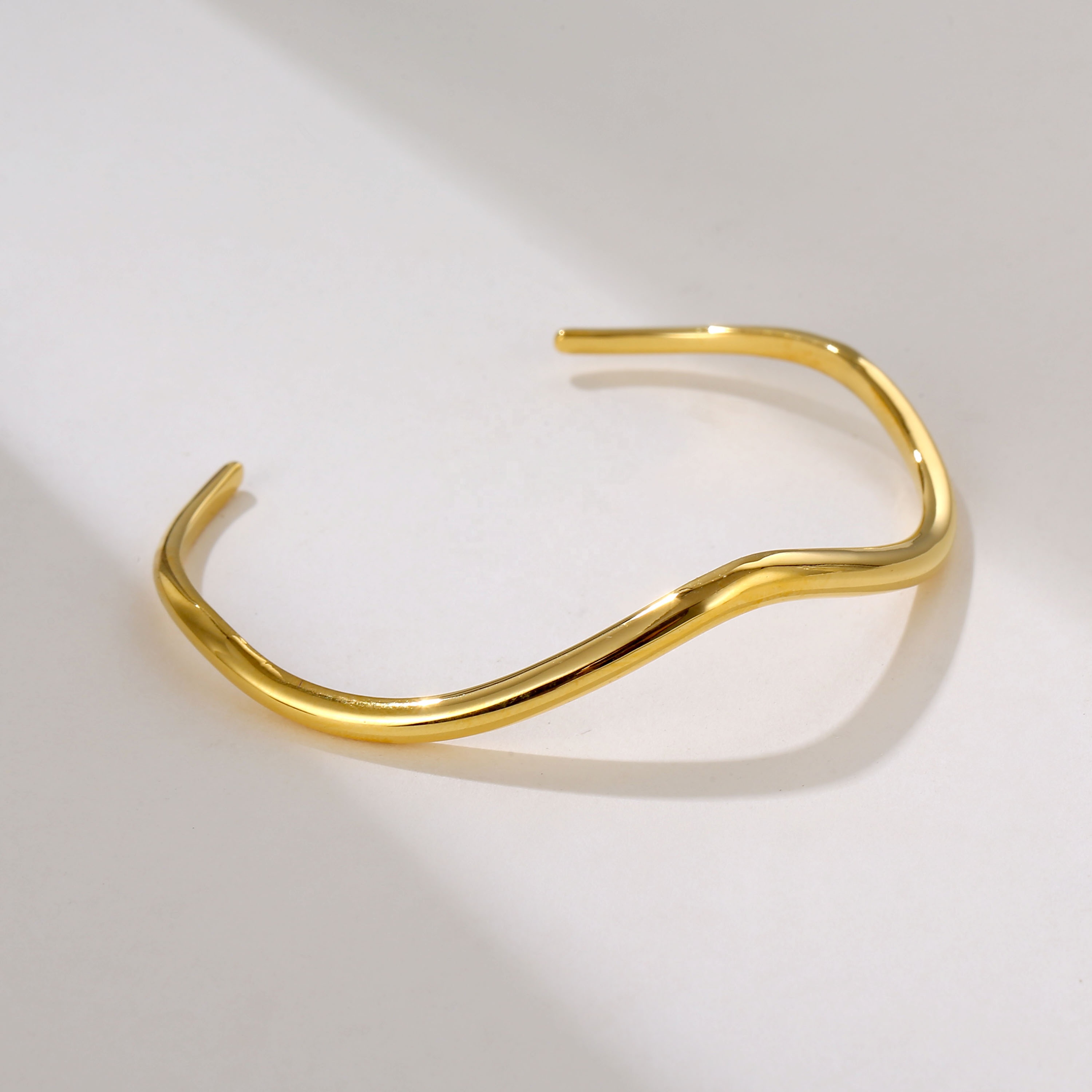 Bracciale EMILIAZ Aurelia In Acciaio Inox Placcato Oro 18kt - Corda Intrecciata 2mm - Regolabile 16-21cm - Ipoallergenico