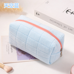 Nueva Bolsa de Maquillaje Esponjosa y Linda, Bolsa de Almacenamiento de Productos para el Cuidado de la Piel de Alta Calidad, Bolsa Organizadora Portátil para Teléfono Móvil para Mujer - Product Image 3