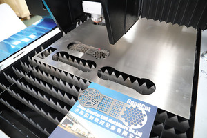 2025 nóng Bán kích thước nhỏ gc6010f sợi <span class=keywords><strong>Laser</strong></span> máy cắt cho tấm kim loại thép carbon 2000 Wát 3000 Wát sợi <span class=keywords><strong>Laser</strong></span> máy cắt - Product Image 2