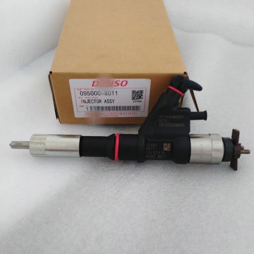 095000-801# fuel injector 095000-8011 VG124608005 injector for SINOTRUK HOWO A7  injector nozzle 095000-8011 VG124608005