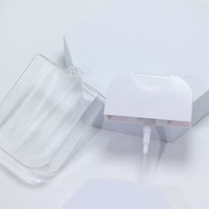 Botella de spray plana de PET de 50 ml con logotipo personalizable y pulverizador para envasado de cosméticos - Product Image 3