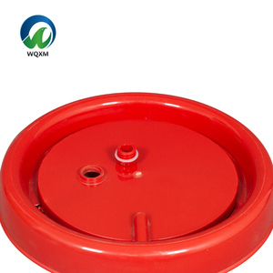 Oferta Caliente: Nuevo Bebedero Automático de Plástico Rojo con Válvula de Niple para Gallinas, Dispensador de Agua para Aves de Corral, para Bebederos y Comederos de Animales - Product Image 5