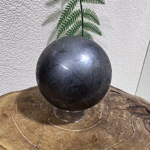 Boule de Shungite Noire de Haute Qualité, Pierre Précieuse Énergétique, Artisanat en Cristal de Shungite pour la Guérison, Décorations en Cristal - Product Image 4