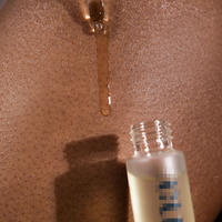 Flacon de sérum pour le visage de 20ml 30ml avec impression de logo de finition givrée compte-gouttes à pompe à presse