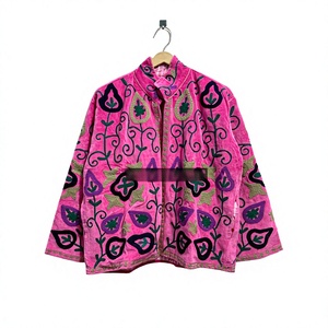 Wholesale Hand Embroidered Vintage Breathable Pink <b>Velvet</b> <b>Blazer</b> Women's Wear Turn-down Collar Full Sleeve Solid Autumn Jacket - Product Image 1