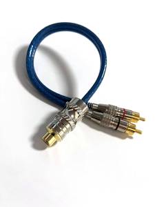 สาย RCA คุณภาพสูงจากโรงงาน ขายส่ง สายแยก Y สำหรับเครื่องเสียงรถยนต์ แบบถักป้องกันสัญญาณรบกวน ทองแดง - Product Image 1