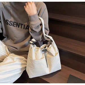 Túi xách tối giản màu trơn cho mùa xuân 2025 - Product Image 6