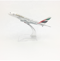 Vente chaude 16cm 1/400 Emirates A380 Ornement Décoratif