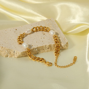 Pulsera <span class=keywords><strong>de</strong></span> Perlas Naturales <span class=keywords><strong>de</strong></span> <span class=keywords><strong>Agua</strong></span> Dulce Chapada en Oro <span class=keywords><strong>de</strong></span> 18K y Acero Inoxidable <span class=keywords><strong>de</strong></span> Lujo <span class=keywords><strong>para</strong></span> Mujer - Product Image 2