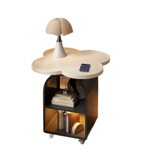Comodino a Forma di Quadrifoglio con Illuminazione a Sensore di Movimento e Ruote, <span class=keywords><strong>Piano</strong></span> <span class=keywords><strong>in</strong></span> <span class=keywords><strong>Legno</strong></span>, Comodino Mobile - Product Image 5