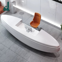 Bureau de réception moderne minimaliste incurvé et irrégulier en laque avec tiroir pour clavier et trou pour câbles, idéal pour salon de beauté, bar ou hall d'entrée