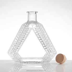 Botella <span class=keywords><strong>de</strong></span> Licor Premium <span class=keywords><strong>de</strong></span> 1 Litro, Forma Triangular, <span class=keywords><strong>de</strong></span> Cristal, para <span class=keywords><strong>Vodka</strong></span>, Whisky, Brandy, Ginebra, Ron, Tequila, con Tapa <span class=keywords><strong>de</strong></span> Rosca - Product Image 2