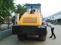 Compacteur vibrant XS163J de 16 tonnes disponible avec garantie d'un an, tambour à blocs convexes en option pour scénarios de sols spéciaux