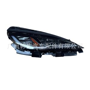 Ensemble de phares Tesla Model 3 1760888-00-E gauche et droit, pièce de rechange - Product Image 1