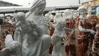 Grosir Kustom Kualitas Tinggi Ukiran Tangan Putih Religius Maria dan Patung Marmer Yesus