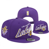 Gorra Unisex de Estilo Urbano con Visera Plana Ajustable de PVC y Bordado de Letras Contáctenos para obtener el catálogo completo y más diseños