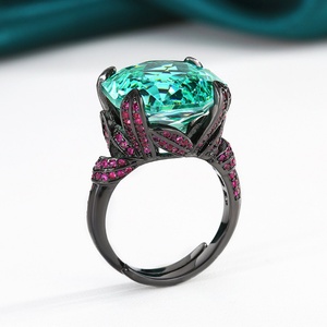 Bagues de haute qualité pour femmes, en cuivre écologique plaqué or noir, avec zircon rose dégradé de 16 mm, grande pierre taillée en forme de rose - Product Image 4
