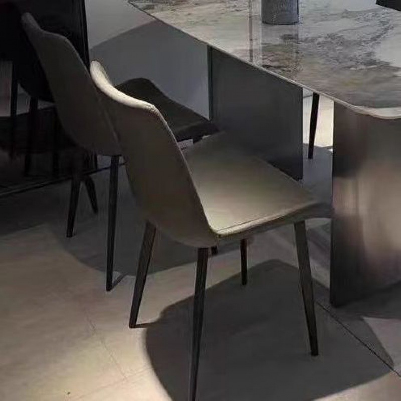 Two basins and chairs